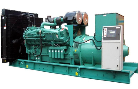 高石碑镇570kw康明斯柴油发电机组