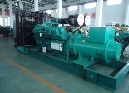 高石碑镇800kw康明斯柴油发电机组